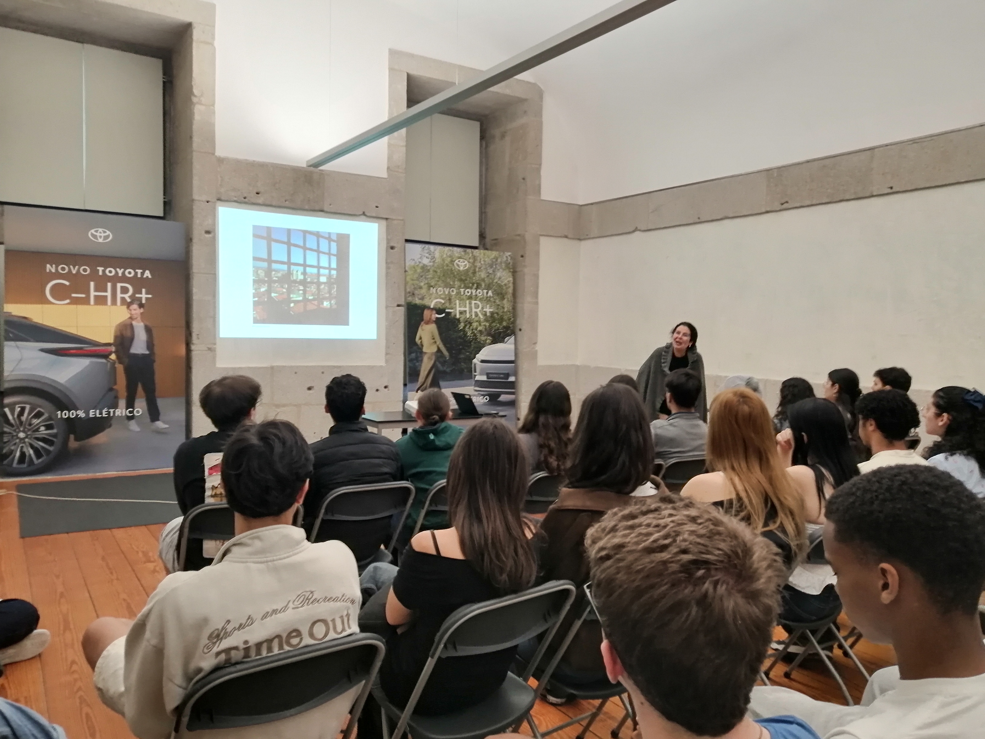 11.º Ano em Viagem pelo Porto: Entre as Letras de Camilo e a Geografia da Invicta